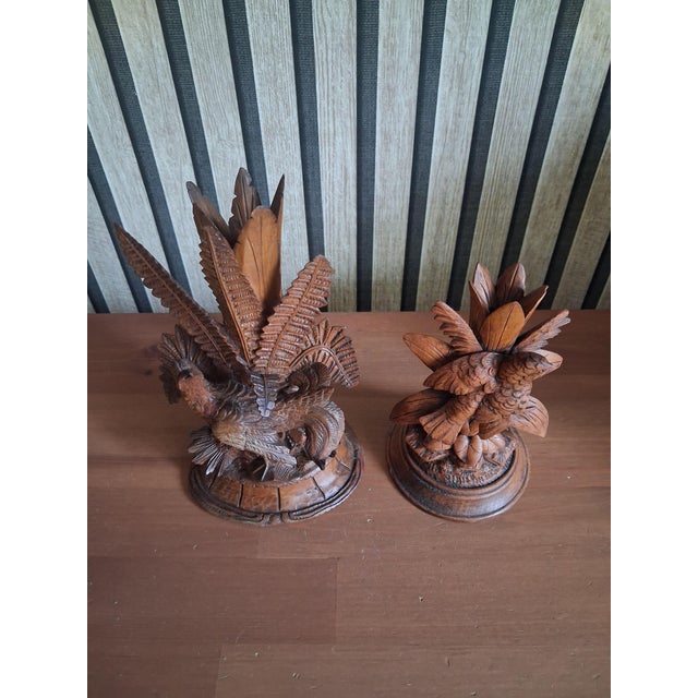 Antique Black Forest Hand-Carved Linden Wood Bird Vase Holders, 1890s, Set of 2 For Sale - Image 3 of 11