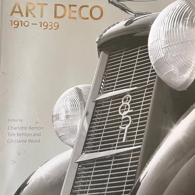 Discover the definitive guide to Art Deco design, architecture, and fashion from 1910 to 1939, published by V&A...