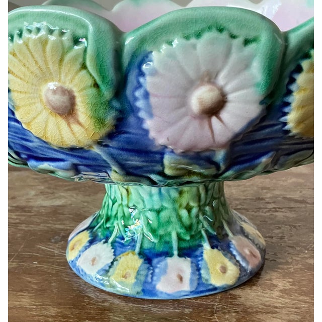 Victorian Vintage Regency Smith and Hill Footed Majolica Bowl For Sale - Image 3 of 7
