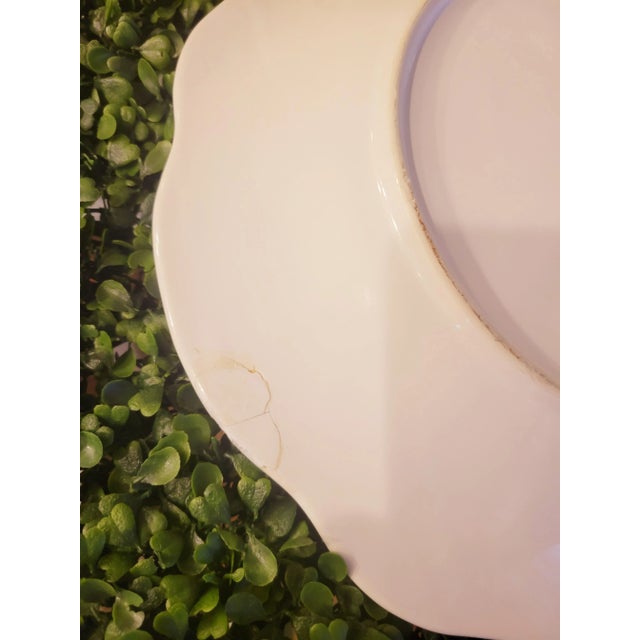 Traditional Vintage White Cabbage Ware Dodie Thayer Style Large Ceramic Soup Tureen With Platter For Sale - Image 3 of 8