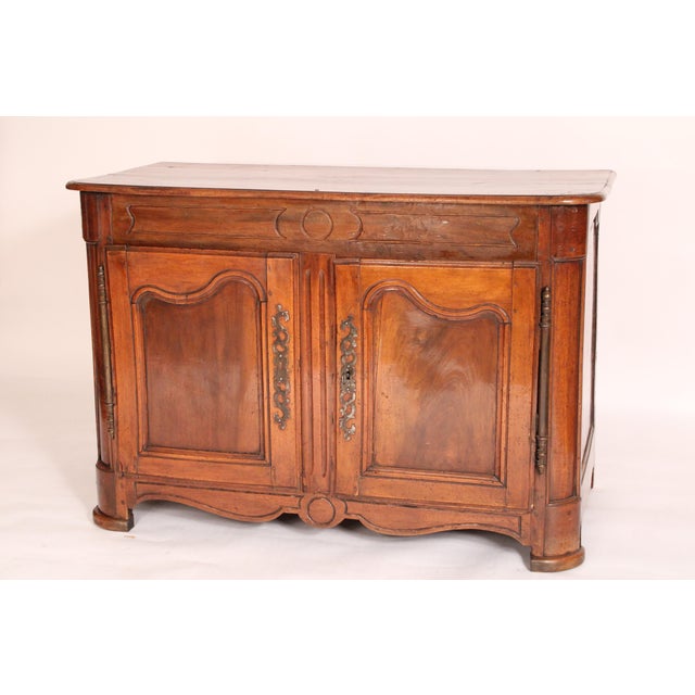 French 18th Century Louis XV Walnut Buffet For Sale - Image 3 of 11