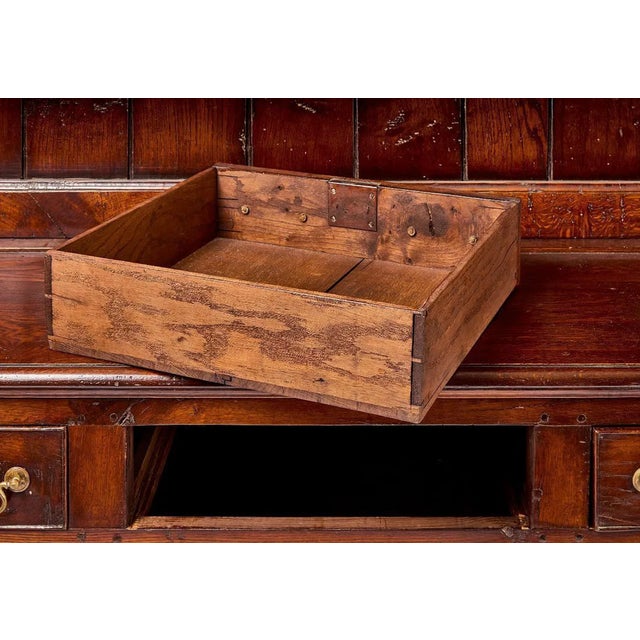 Early 19th-Century English Oak Welsh Cupboard With Open Plate Rack | Ca. 1800–1820 For Sale - Image 4 of 5