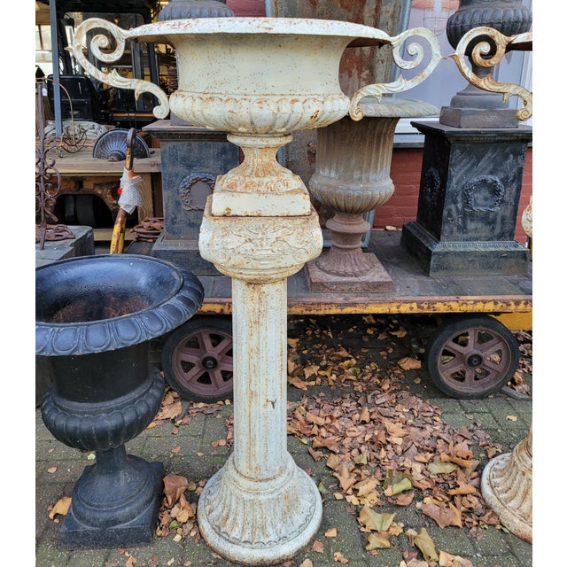 Cast Iron Flower Pot with Ears on Roman Column Vase Planter, Set of 2, in Very Good conditions. Designed 1920 to 1949