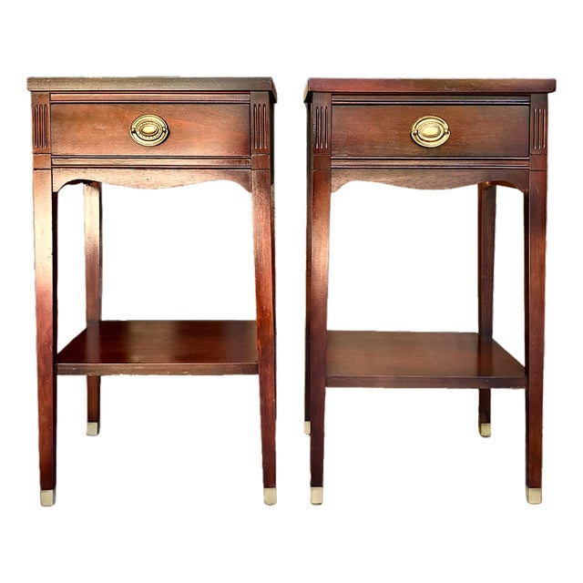 Rare Pair of Federal Mahogany Nightstands | Petite Vintage Bedside Tables For Sale
