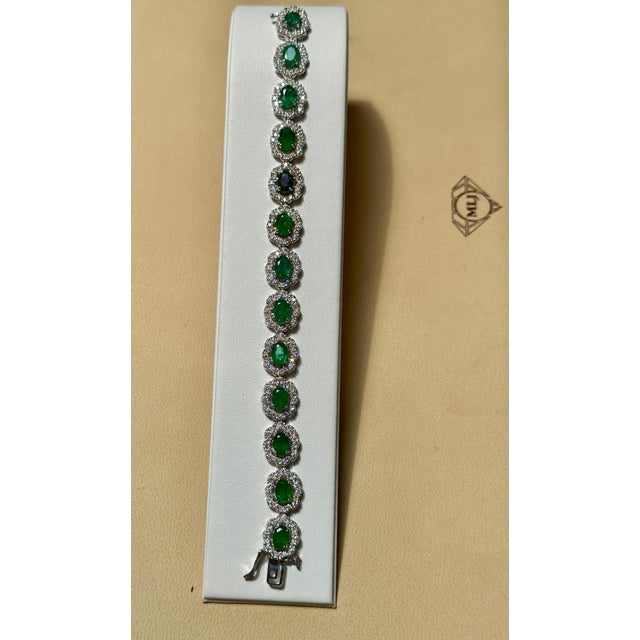 10 Carat Natural Brazilian Emerald & Diamond Tennis Bracelet 14 Karat Gold For Sale - Image 18 of 18