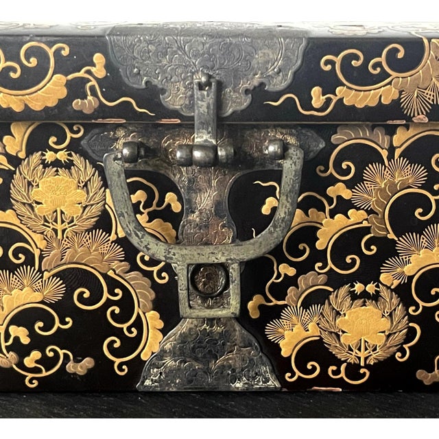 Japanese Antique Lacquer Maki-E Miniature Hasami-Bako with Copper Mounts For Sale - Image 17 of 18
