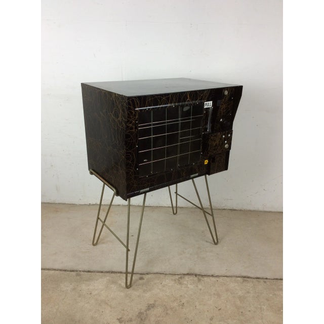 Mid-Century Modern Mid Century Modern Freestanding Newspaper Vending Machine on Hairpin Legs For Sale - Image 3 of 12