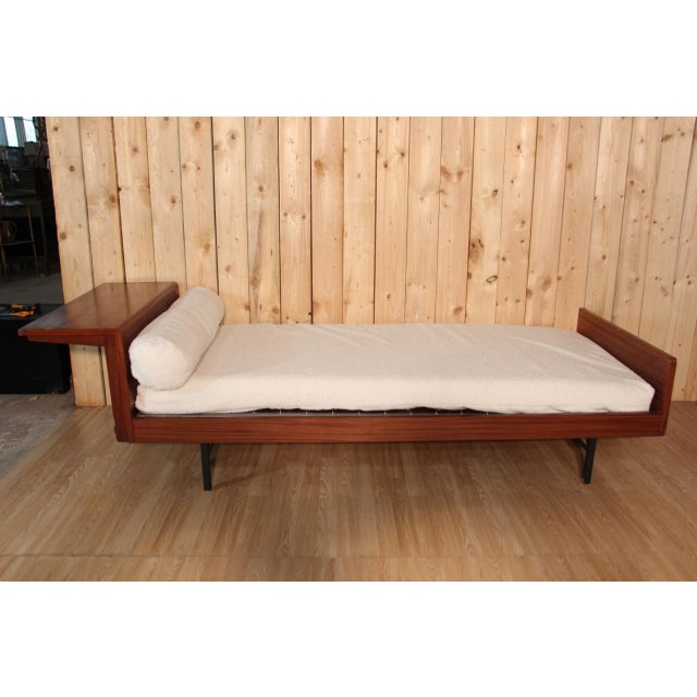 LC5 Bed by ARP for Minvielle, 1950s For Sale - Image 6 of 12