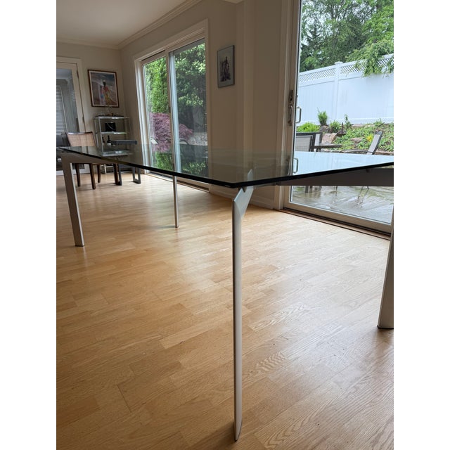 Designed in Italy by Makio Hasuike for Seccose, the iconic Metra dining table features a sleek silhouette with a...