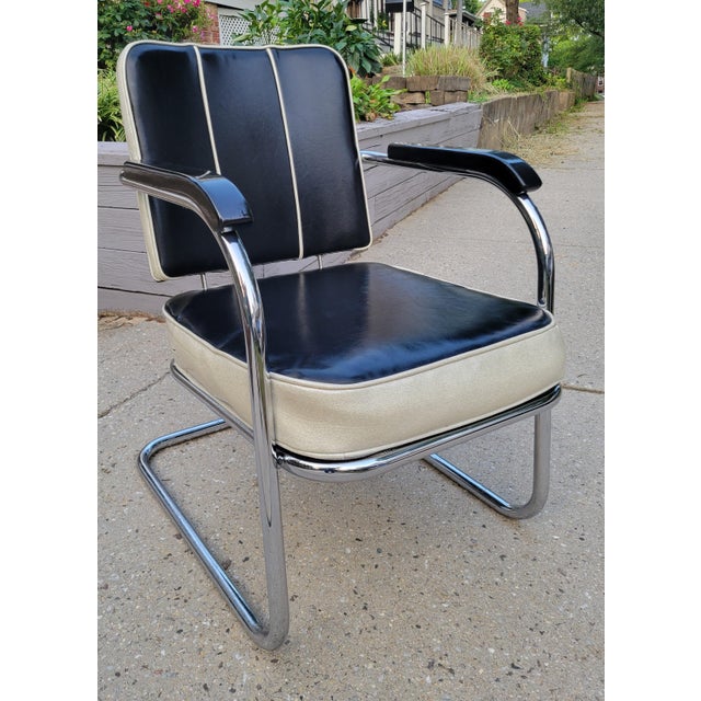 Mid-Century Modern Mid 20th Century Streamline Art Deco Springer Club Chair For Sale - Image 3 of 17