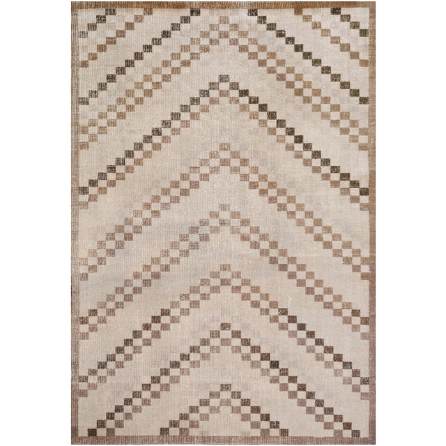 Genuine handwoven rug from Turkey. This brand new rug features a unique Turkish design and a vintage distressed look with...