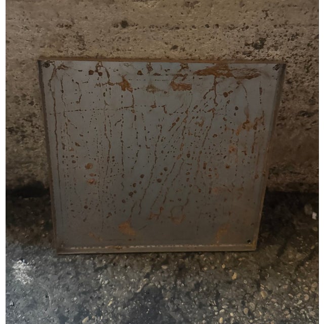 These plaques were especially common between the 1950s and 1980s, when the PCI had a widespread presence in the area, with...