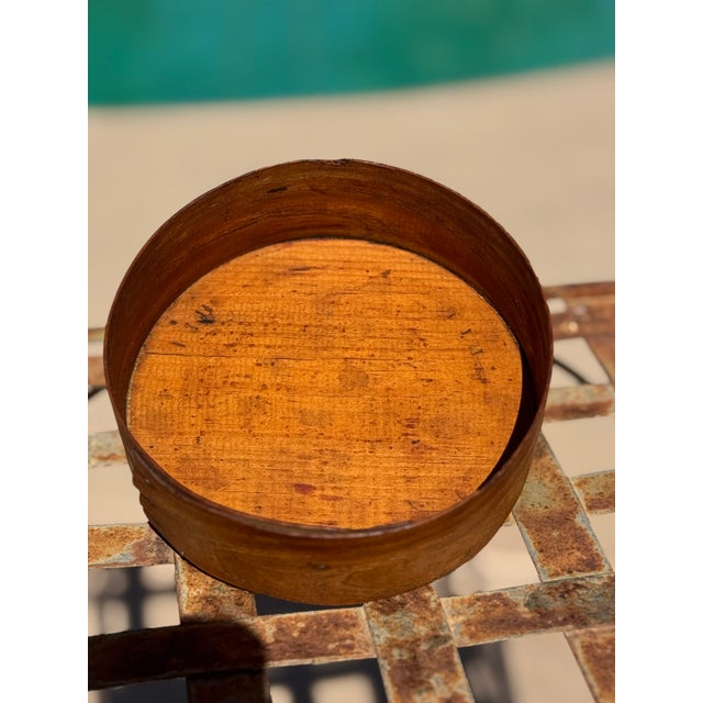 Pair Antique Shaker-Style Bentwood Boxes, Oval & Round, 19th–Early 20th Century For Sale - Image 14 of 14