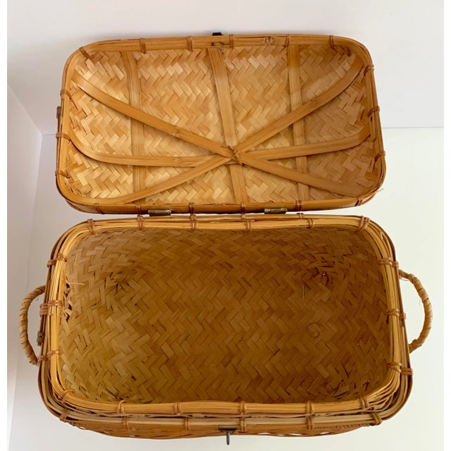 Tan Vintage Chinese Herringbone Weave Cane and Wicker Storage Lidded Basket Trunk For Sale - Image 8 of 12
