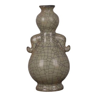Chinese Ceramic Vase Ge Ware Crackle Glaze Celadon Double Ears Vase For Sale