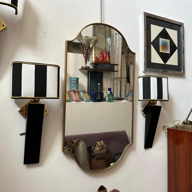 An Elegant 1980s Art Deco Style Black Painted Wood and Brass Italian Wall Sconce For Sale - Image 4 of 12
