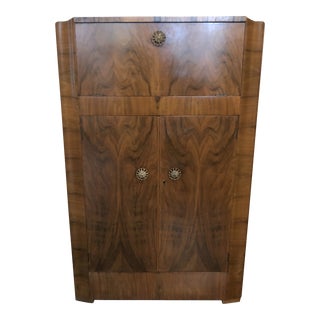 1930s Art Deco Drop-Front Walnut Cocktail Cabinet Dry Bar For Sale