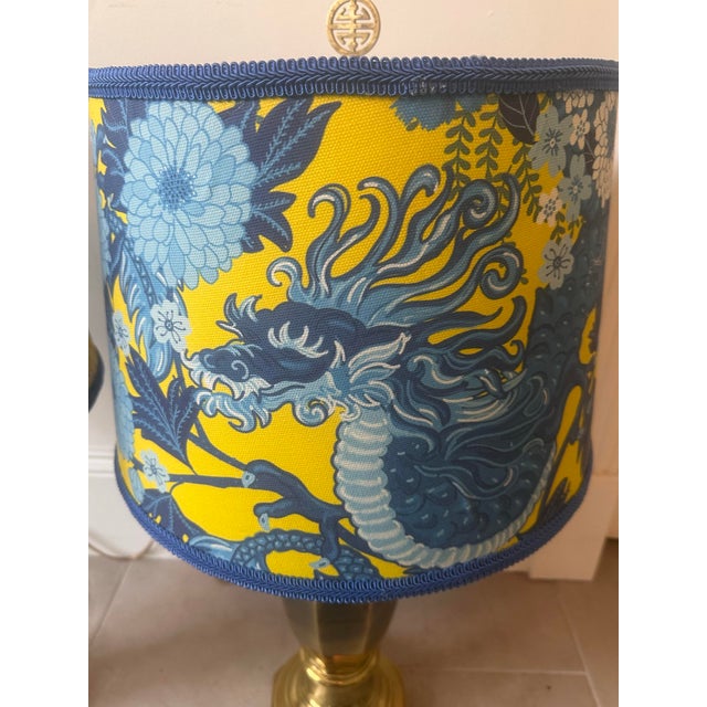 Vintage Chinoiserie Brass Urn Lamps With Chiang Mai Dragon Shades - A Pair For Sale - Image 10 of 11