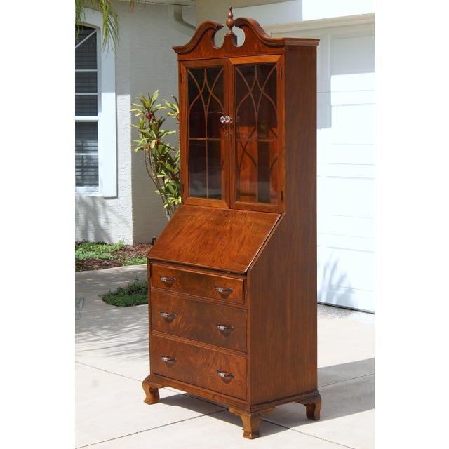 1940s Vintage Georgian Revival Flame Mahogany Secretary Desk Bookcase With Glass Doors, Circa 1940s–1950s For Sale - Image 5 of 18
