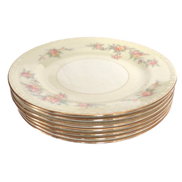 Traditional Mid 20th Century Homer Laughlin Plates, Eggshell Georgian, "Countess" Pattern, L58n5- Set of 7 For Sale - Image 3 of 5