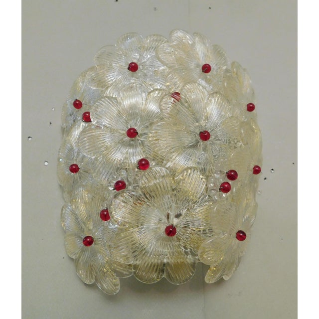 Barovier e Toso 1960s Italian Millefiori Gold and Red Murano Glass Sconce For Sale - Image 4 of 9