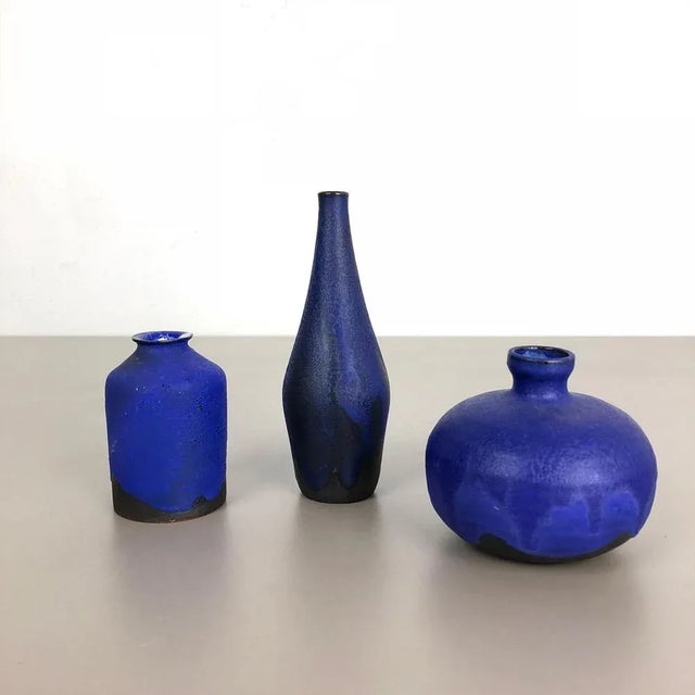 Ceramic stoneware object set of 3 Designer and producer: Gerhard Liebenthron Information: Gerhard Liebenthron, Bremen...