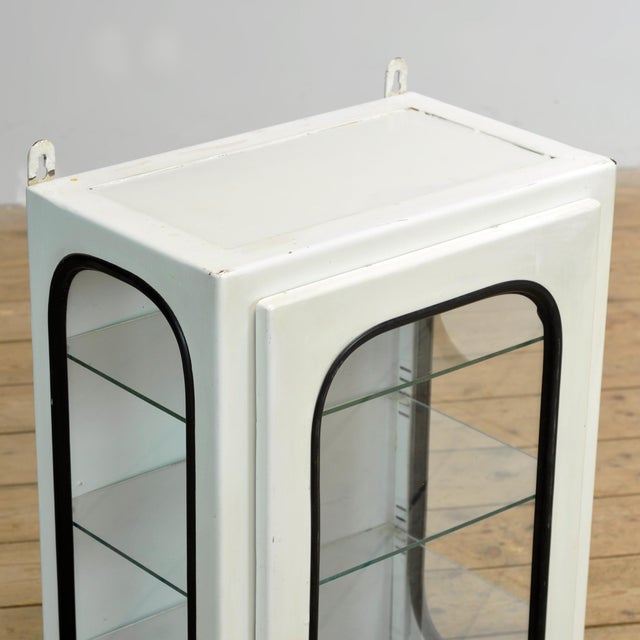 Vintage Medical Cabinet (Wall Unit), 1970s, 1975 For Sale - Image 6 of 12