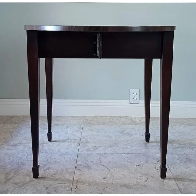Ethan Allen Pembroke Mahogany End Table by Ethan Allen, Newport Collection For Sale - Image 4 of 11
