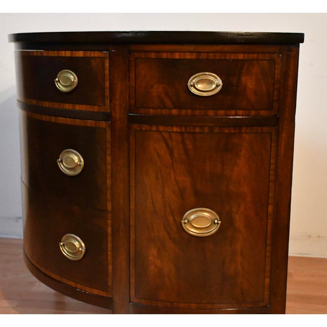 1920s Antique English Regency Flame Mahogany Banded Satinwood Half-Moon Demi-Lune For Sale - Image 16 of 16