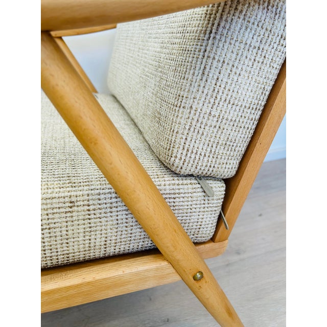 Lounge Armchair by Jaroslav Šmidek for Ton, Former Czechoslovakia, 1960s For Sale - Image 10 of 12