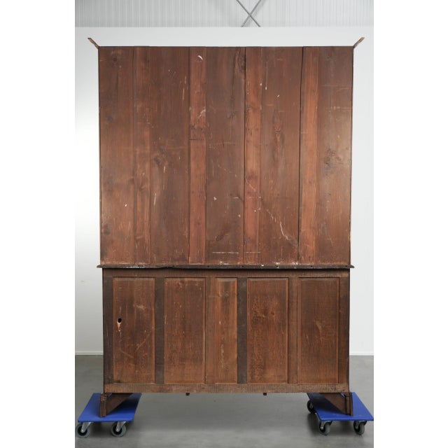 Antique English Gothic-Style Cabinet with Curved Wood, 1800s For Sale - Image 4 of 18