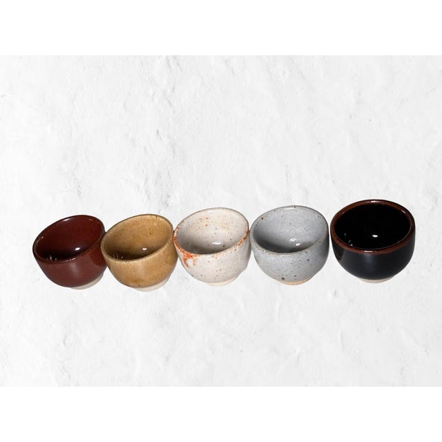 Japanese Late 20th Century Japanese Studio Pottery Yunomi & Sake Cups in Earth Tone Glazes - Set of 5 For Sale - Image 3 of 9
