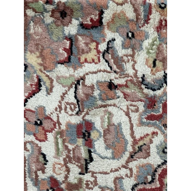 Small Vintage Silk and Wool Pakistani Rug from Bobyrugs, 1980s For Sale - Image 10 of 14