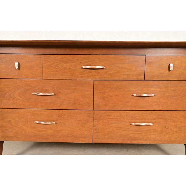 John Van Koert for Drexel Profile Mid-Century Modern Sculpted Walnut Dresser or Credenza, 1961 For Sale - Image 11 of 17