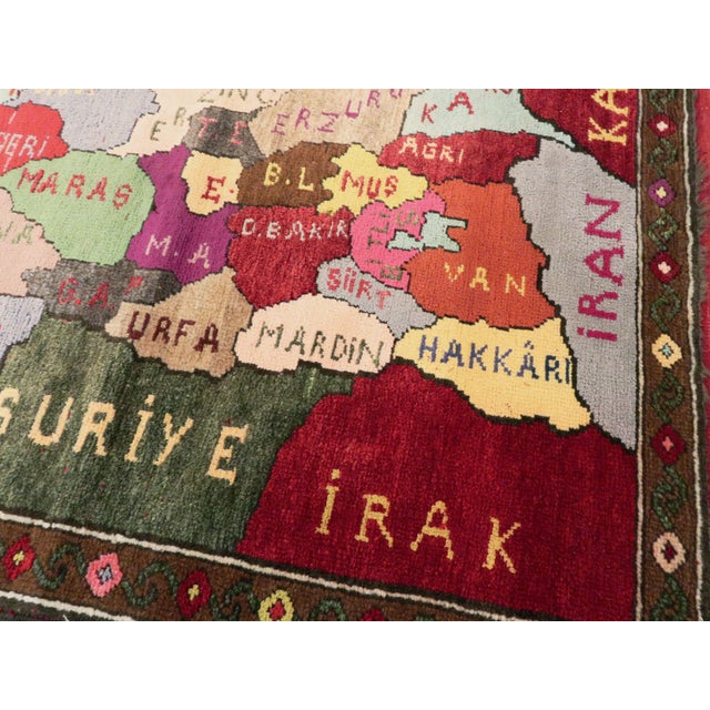 1940s Galerie Shabab Collection Mid-20th Century Turkish Map Rug For Sale - Image 5 of 11