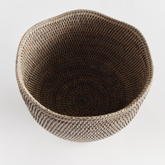 From the signature tight weave to the natural graywash finish, Burmese artistry is truly exceptional. The scalloped edge...