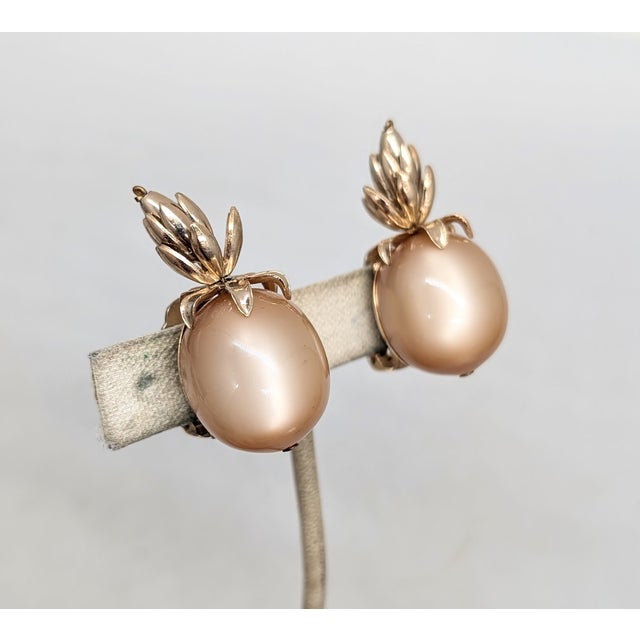 Mid-Century Modern Vintage 1950s Signed Napier Goldtone Peach "Moonglow" Clip Earrings -2 Pieces For Sale - Image 3 of 6