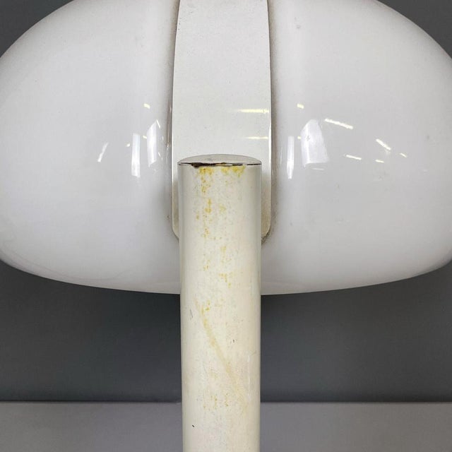 Mid-Century Modern Italian Round White Table Lamp from Stilnovo, 1960s For Sale - Image 12 of 16