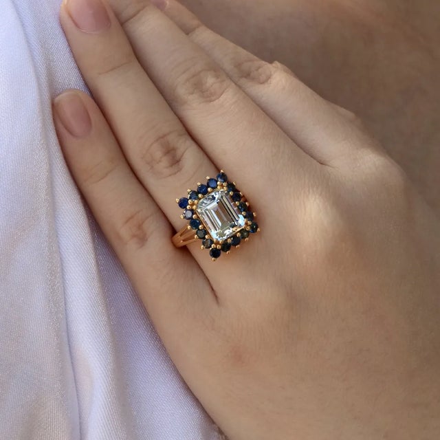 14K Yellow Gold 8 x 10 mm Natural Aquamarine｜Sky Blue｜Emerald-Cut｜Eye Clean Aquamarine CTW: 3.00 18 Pieces 2.5 x 2.5 mm...