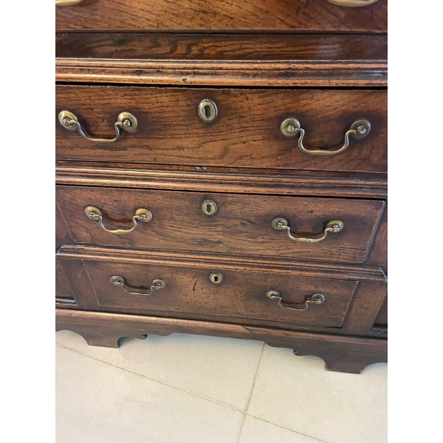 George III Oak Welsh Dresser and Original Plate Rack, 1750s For Sale - Image 9 of 18