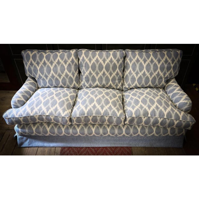 Connaught Grand 3-Seater Sofa in Jane Churchill Fontane Blue Linen Upholstery from Peter Dudgeon, 2010s For Sale - Image 18 of 18