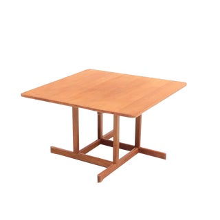 Mid-Century Modern Scandinavain Model 5217 Coffee Table by Børge Mogensen For Sale