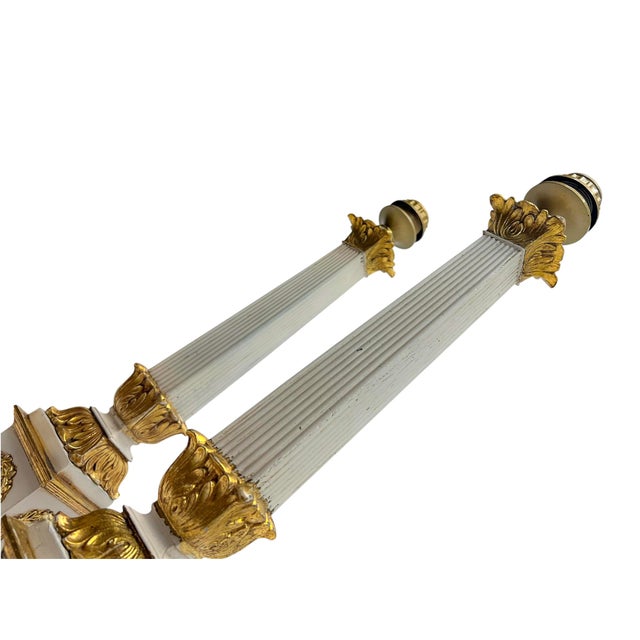 1970s Neoclassical Fluted Column Table Lamps with Laurel Wreath, 1970s, Set of 2 For Sale - Image 5 of 13