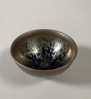 Stoneware bowl with a "hare fur" glaze. Jianyao. Song Dynasty style (960-1279)