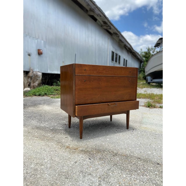 Mid-Century Modern Dry Bar | by American of Martinsville For Sale In Tampa - Image 6 of 13