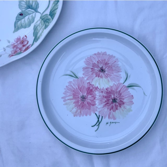 Butterflies and Pink, Yellow, and Blue Garden Flowers Decorative Wall Plate Curation- Set of 7 For Sale - Image 12 of 14
