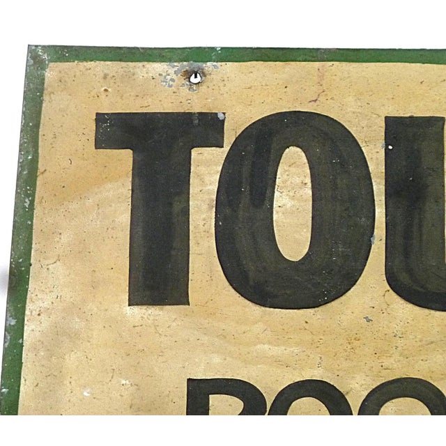 1930s 1930s Tourists Rooms Bath Cabins Double-Sided Painted Metal Sign 30” X 17.5” For Sale - Image 5 of 8