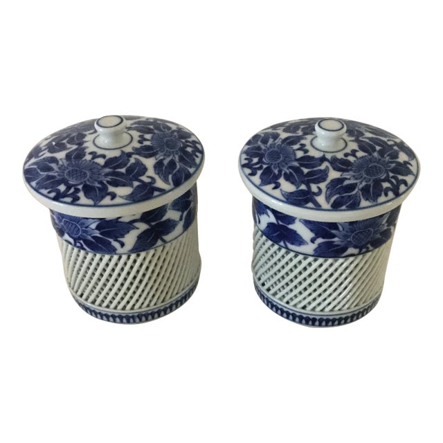 Vintage Arita Imari Japan Blue & White Floral Motif Tea Jars- a Pair For Sale