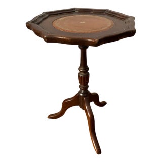 Empire Style Pedestal Table in Mahogany For Sale
