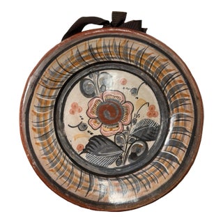 Vintage Hand Painted Mexican Folk Art Plate Hecho en Mexico Floral Wall Decor For Sale